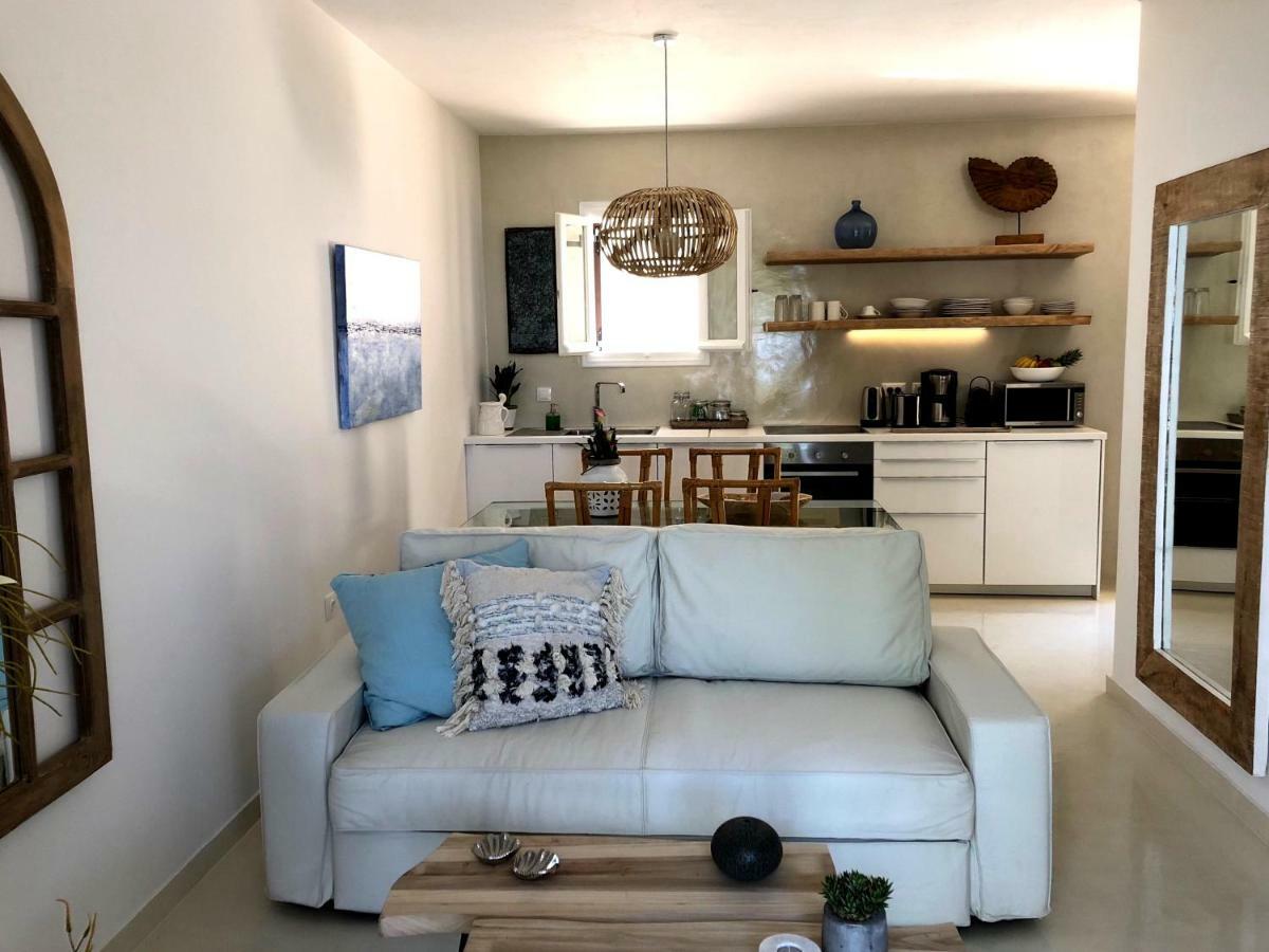 Aqua Seafront Glyfada Corfu Beach House With Garden Eksteriør billede